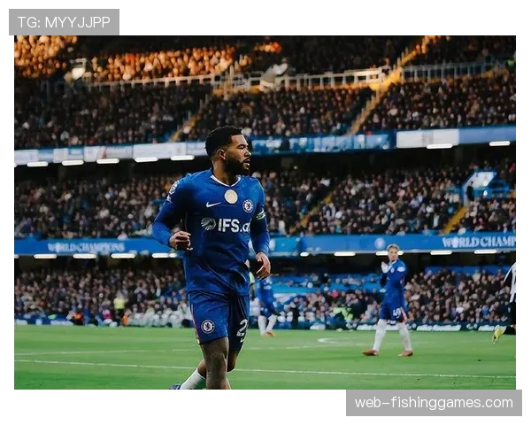 半场战报:切尔西0-2落后于纽卡斯尔,防线连续出现低级失误 半场战报:切尔西0-2落后于纽卡斯尔,防线连续出现低级失误